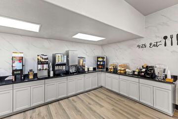 Breakfast area
