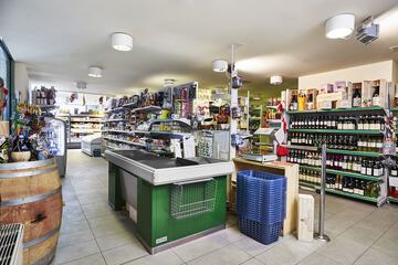 Gift shop