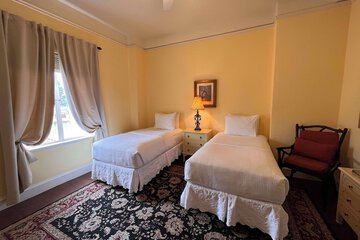 Room 37 of 69