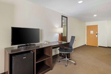 Room 22 of 32