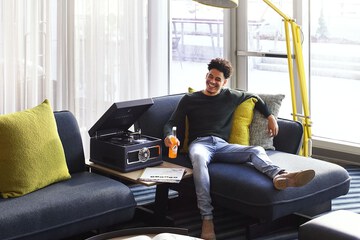 Hotel Interior 10 of 32