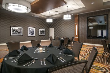 Ballroom/Hall 47 of 69