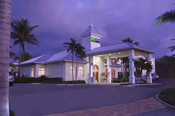 Hotel 13 of 70