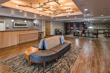 Hotel Interior 6 of 35