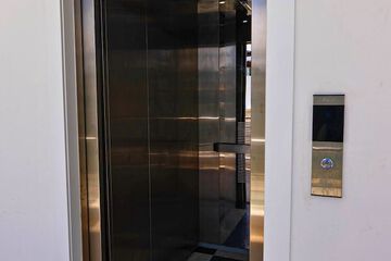 Elevator