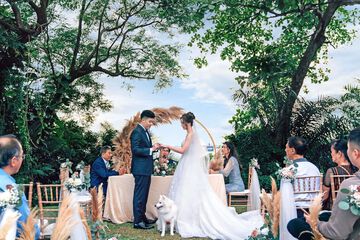 Indoor wedding