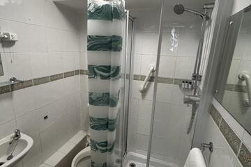 Photo 33