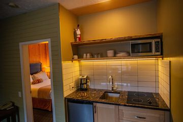 Private kitchenette