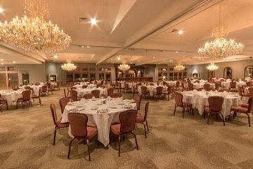  Cliffbreakers Riverside and Conference Center 25