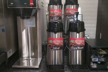 Breakfast/Coffee Service 22 of 32