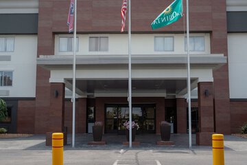 La Quinta Inn & Suites by Wyndham Goodlettsville - Nashville