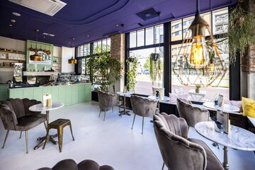 Coffee shop