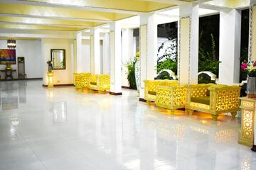 Reception hall