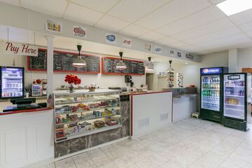 Snack bar