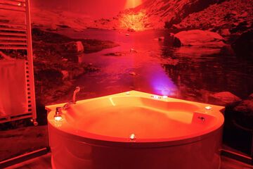 Jetted tub
