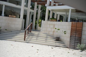 Beach bar