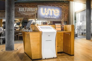 Check-in/check-out kiosk