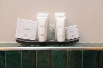 Bathroom amenities