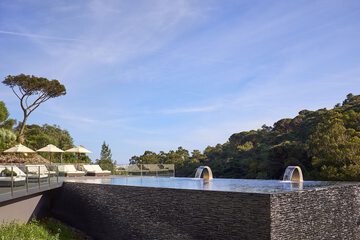 Infinity pool