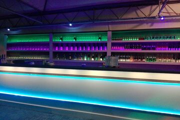 Poolside bar