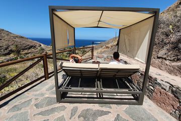 Sundeck