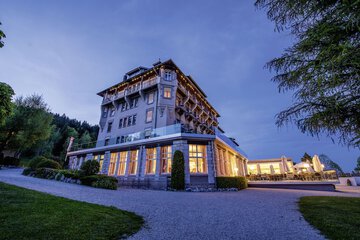 Front of property - evening/night