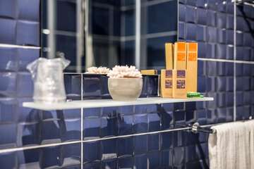 Bathroom amenities