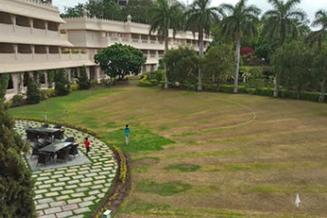 Children's play area - outdoor