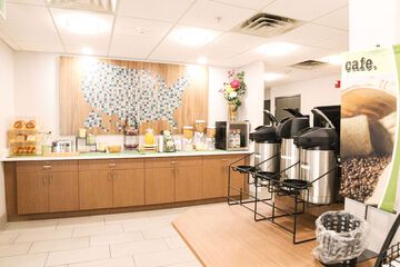 Breakfast/Coffee Service 30 of 34