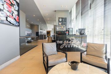 Coffee shop