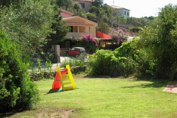 Children's play area - outdoor