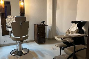 Hair salon