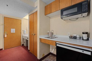 Room 26 of 45