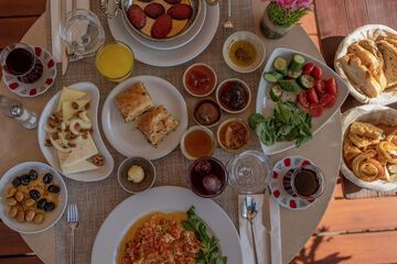 Breakfast meal