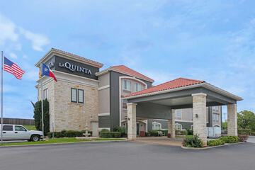 La Quinta Inn & Suites by Wyndham Fredericksburg