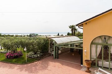Photo 42