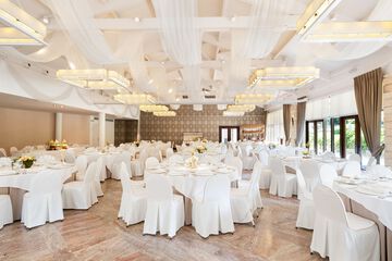 Indoor wedding
