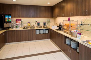 Breakfast/Coffee Service 31 of 37