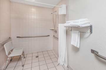 Room 7 of 36