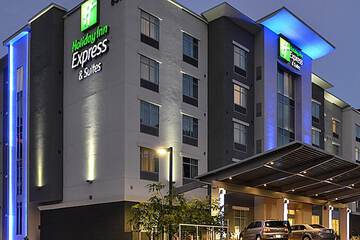 Holiday Inn Express & Suites Jacksonville Camp Lejeune Area by IHG