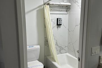 Room 7 of 10