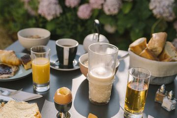 Breakfast meal