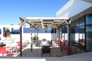 Sundeck