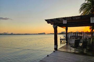 Dock