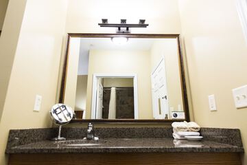Bathroom sink