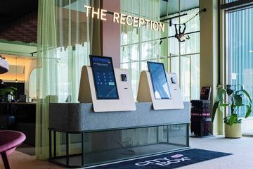 Check-in/check-out kiosk