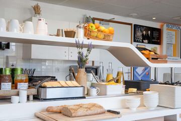 Breakfast area