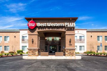 Best Western Plus Twin View Inn & Suites