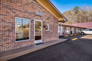 Knights Inn Cleveland TN