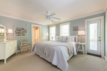 Room 16 of 32